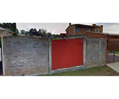 TERRENO cerca Centro de Pátzcuaro, 300 m2 con Barda