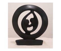 Preciosa Escultura De Piedra Color Negro Mate De 23 Cm