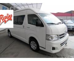 toyota hiace de pasajeros