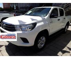 TOYOTA HILUX DOBLE CABINA