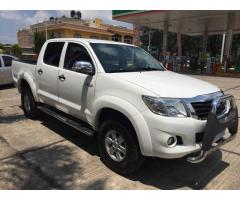 TOYOTA HILUX Año: 2014