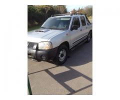 nissan np300 doble cabina 2009 plata