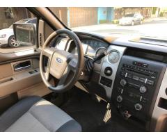 ford lobo 2010 plata