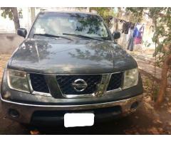 nissan frontier 08 gris