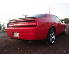 dodge challenger 2010