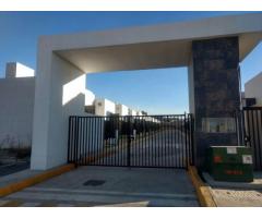 HERMOSA RESIDENCIAL EL LAGO