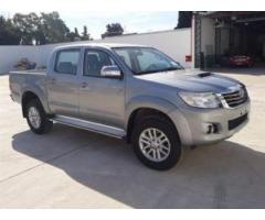 TOYOTA HILUX Año: 2014 Color: Gris Kms: 27700