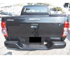 hilux 13 negro