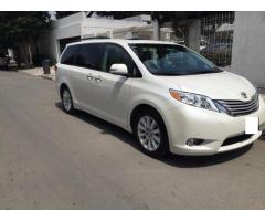 toyota  sienna  xle