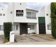 CASA EN VENTA FRACCIONAMIENTO PUERTA DE PIEDRA