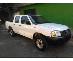 nissan np300 2012