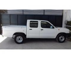 nissan pickup doble cabina 2012