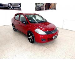 nissan tiida 2011 rojo