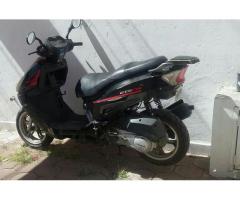 SE  VENDE MOTONETA