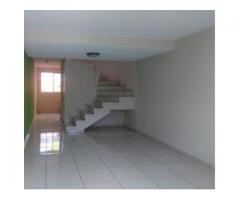 VENDO EXCELENTE CASA UNIFAMILIAR EN FRACCIONAMIENTO CERRADO EN COACALCO