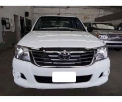 Toyota Hilux Doble Cabina 2013 Semi Nueva