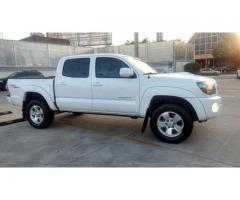 toyota tacoma 2011