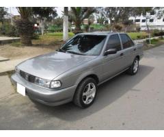 nissan tsuru 2010 gris