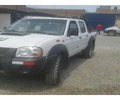 NISSAN NP300 2012