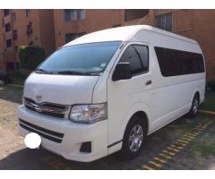 Toyota Hiace de pasajeros modelo 2014