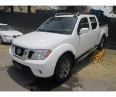 Nissan Frontier doble cabina modelo 2014