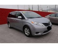 Toyota Sienna xle 5P MODELO 2014