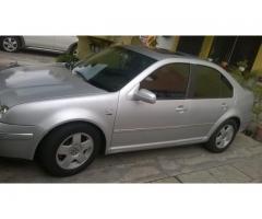 Jetta 2005 aut. 2.0 Quema Cocos